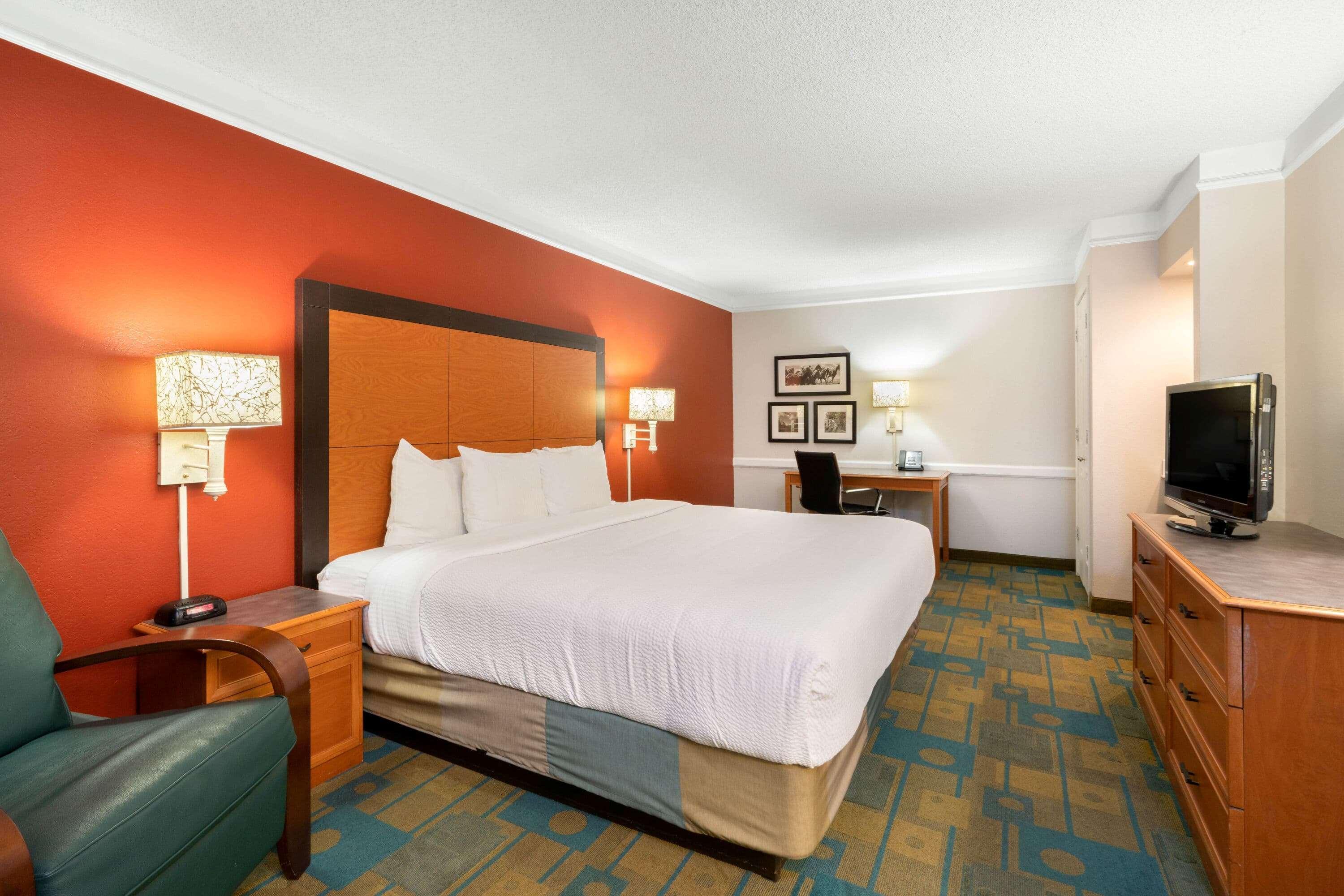 La Quinta Inn By Wyndham Phoenix Sky Harbor Airport Tempe Exterior foto